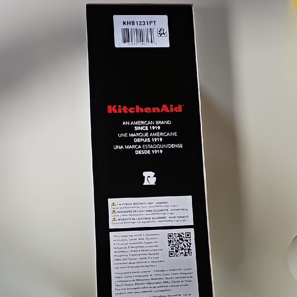 KitchenAid Two-Speed Hand Blender in Mint Green - Picture 3 of 4